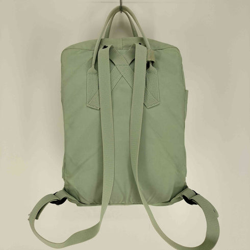 フェールラーベンカンケン FJALLRAVEN KANKEN ロゴパッチ スクエア バッグパック レディース 16L